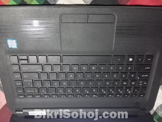 HP core i5 7th gen 8/256 ssd